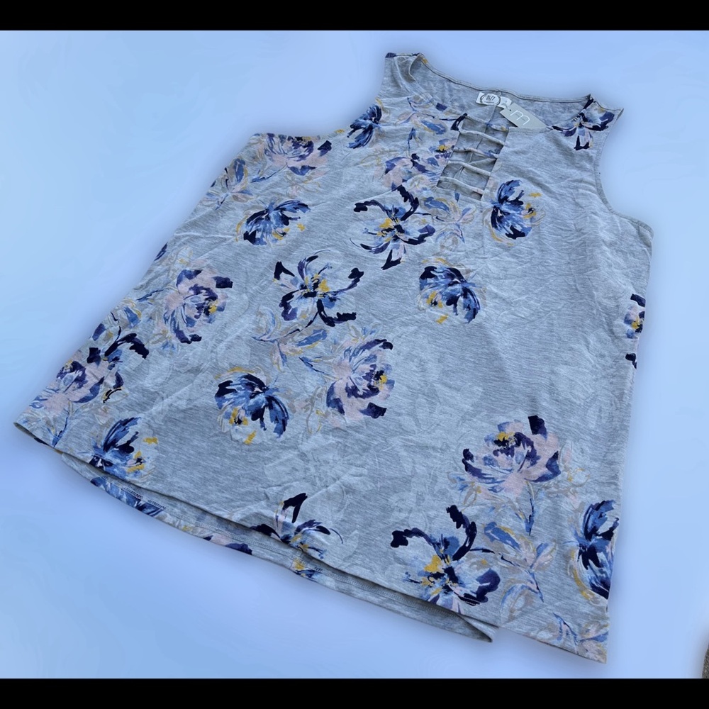 Floral Caged-Front Tee Size 2 (20W-22W)